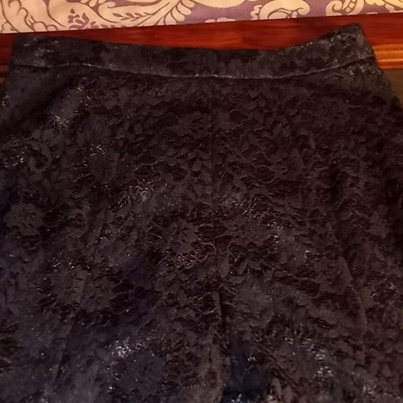 Lacy dress pants - Picture 4 of 7